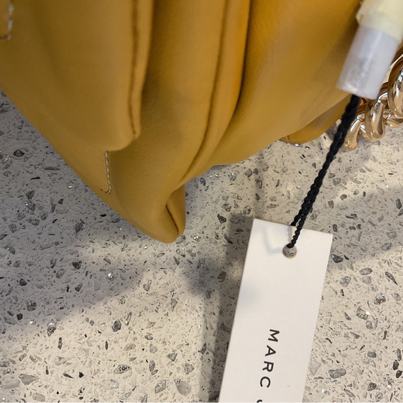 NWT Marc Jacobs Pillow Shoulder/Crossbody Bag - Picture 2 of 9